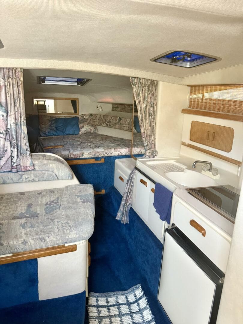 1992 Sea Ray 290 Sundancer — photo 14