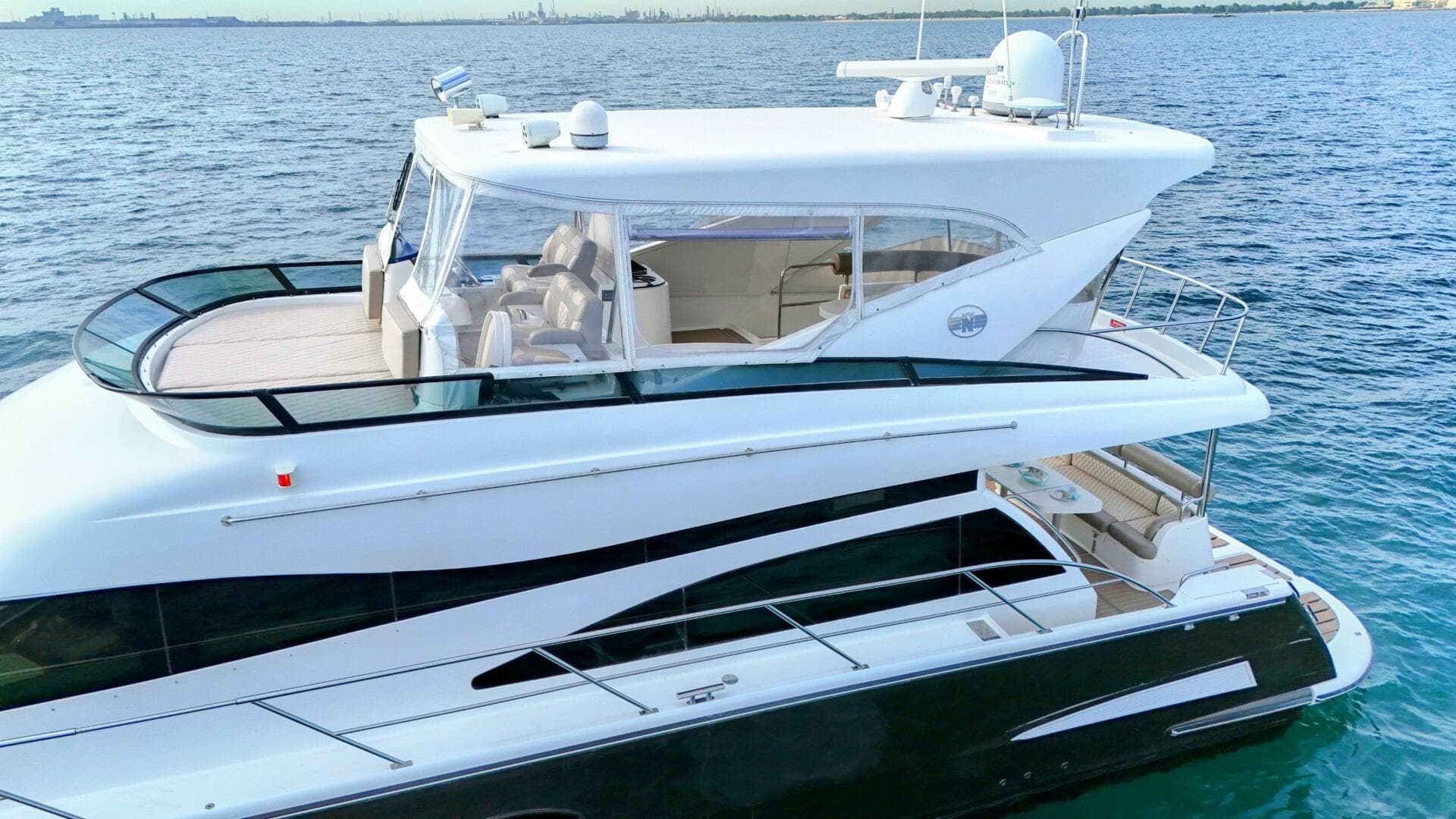 2005 Neptunus 62 Flybridge — photo 11