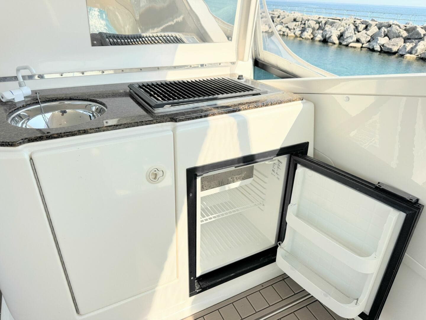 2005 Neptunus 62 Flybridge — photo 33