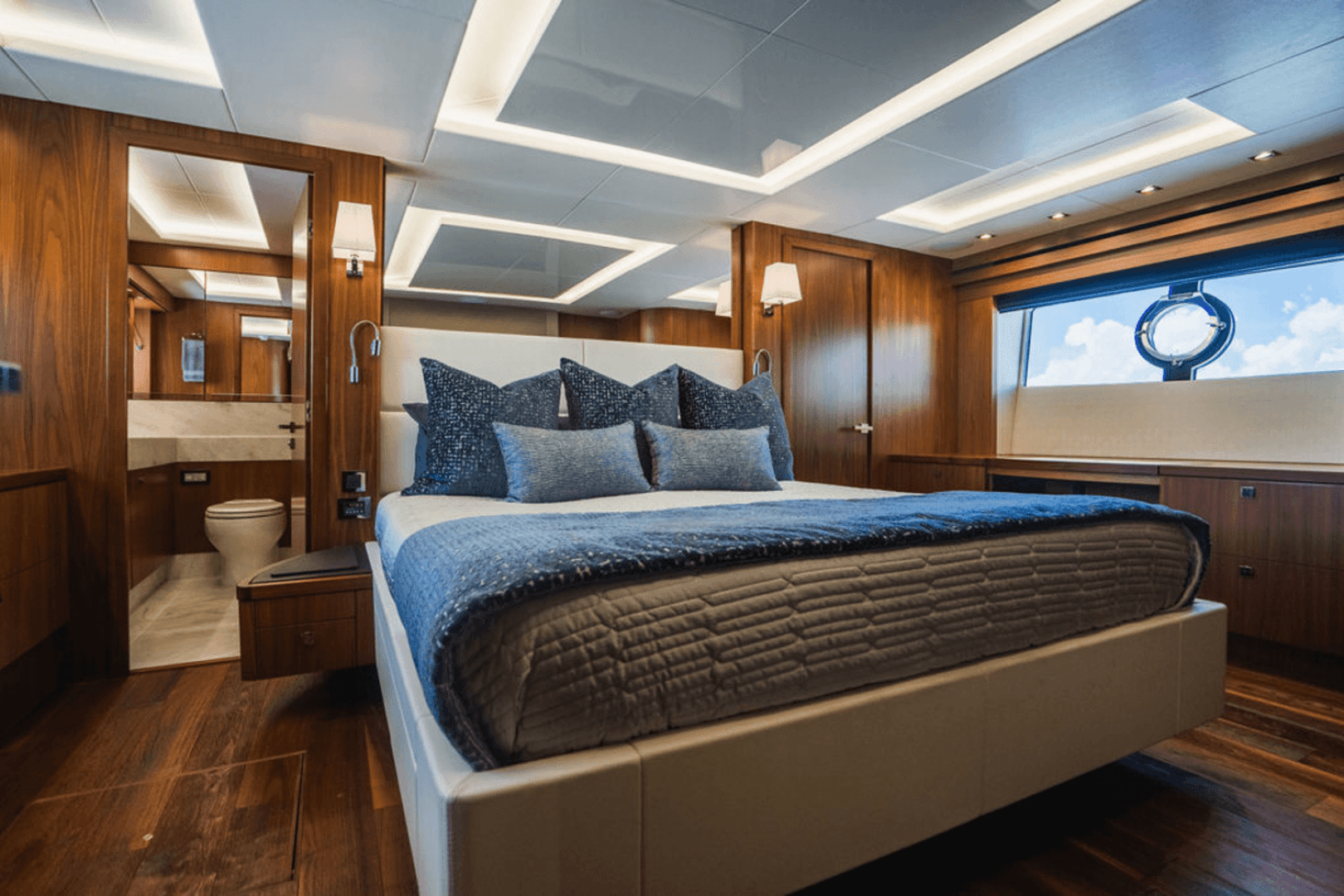 2019 Sunseeker 86 — photo 39