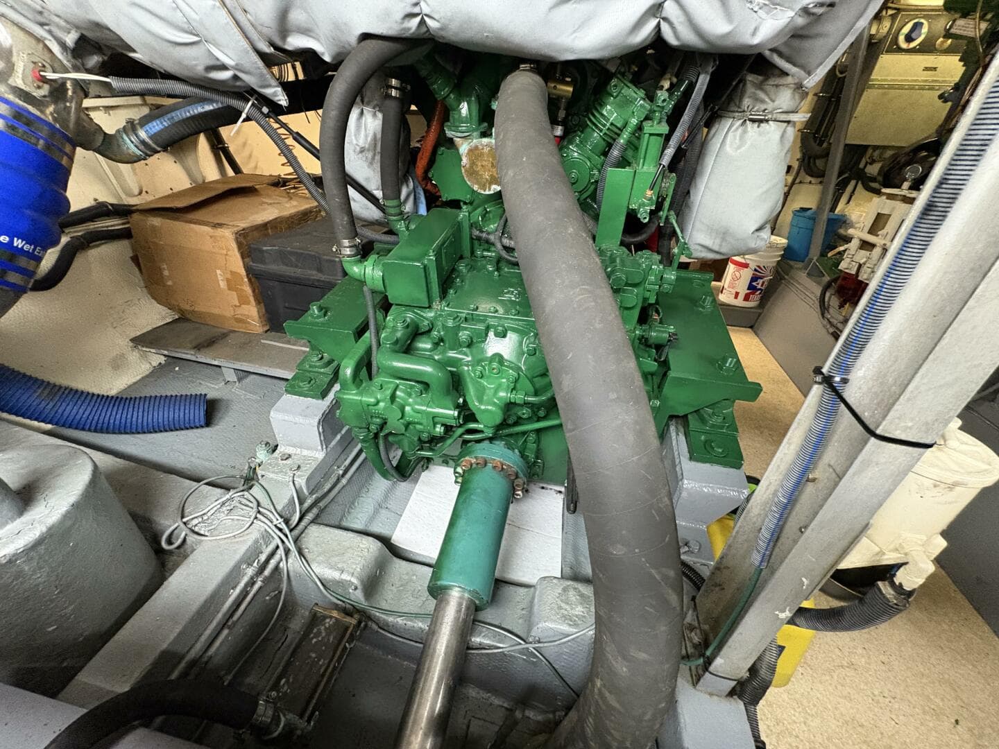 1985 Hatteras 60 Enclosed Bridge — photo 46