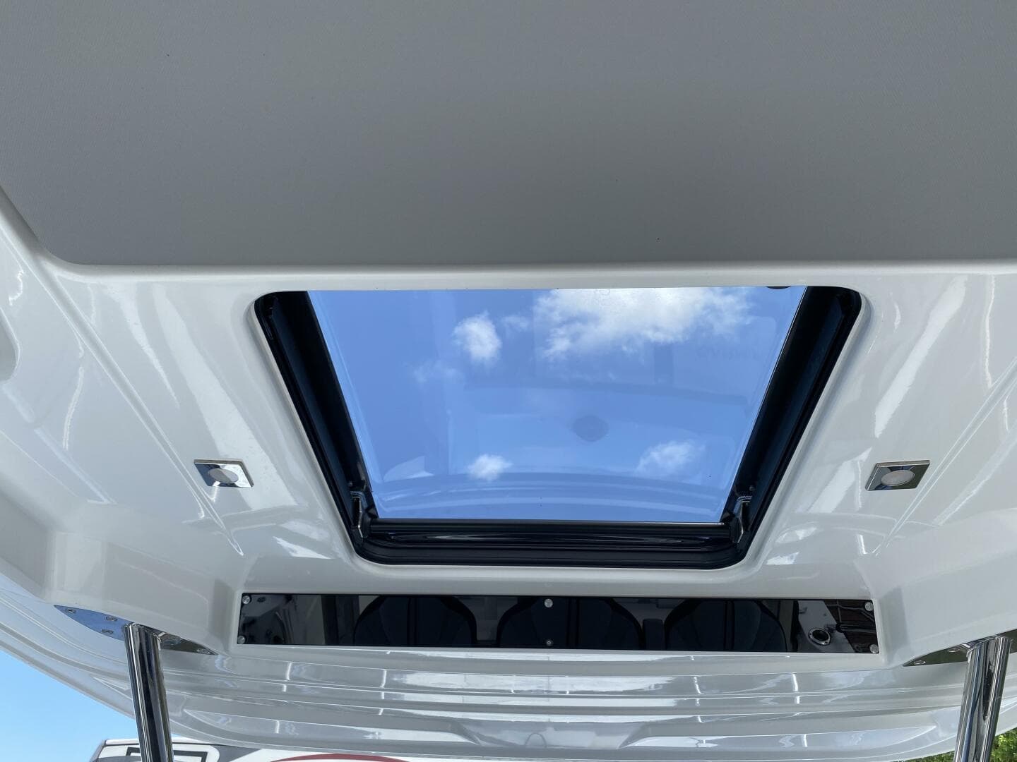 2022 Jeanneau Leader 10.5 WA Series 2 — photo 12