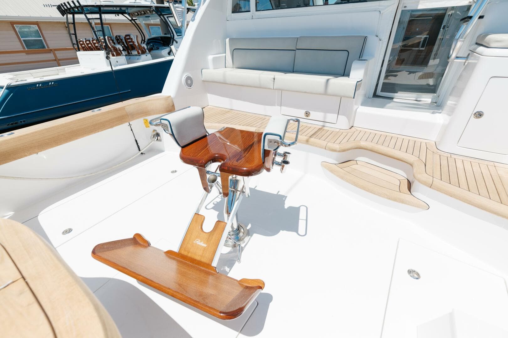 2018 Hatteras GT 45 X Flybridge — photo 37