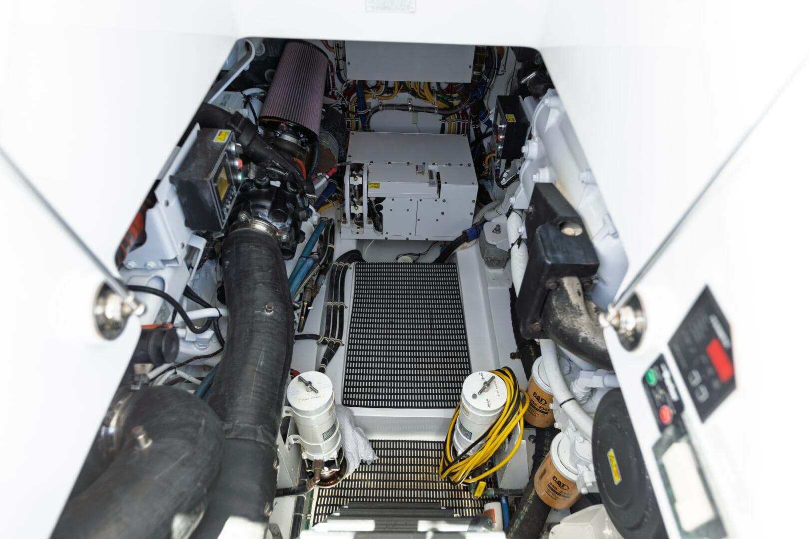 2018 Hatteras GT 45 X Flybridge — photo 46