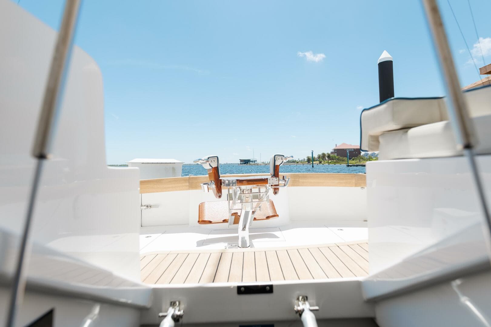 2018 Hatteras GT 45 X Flybridge — photo 35