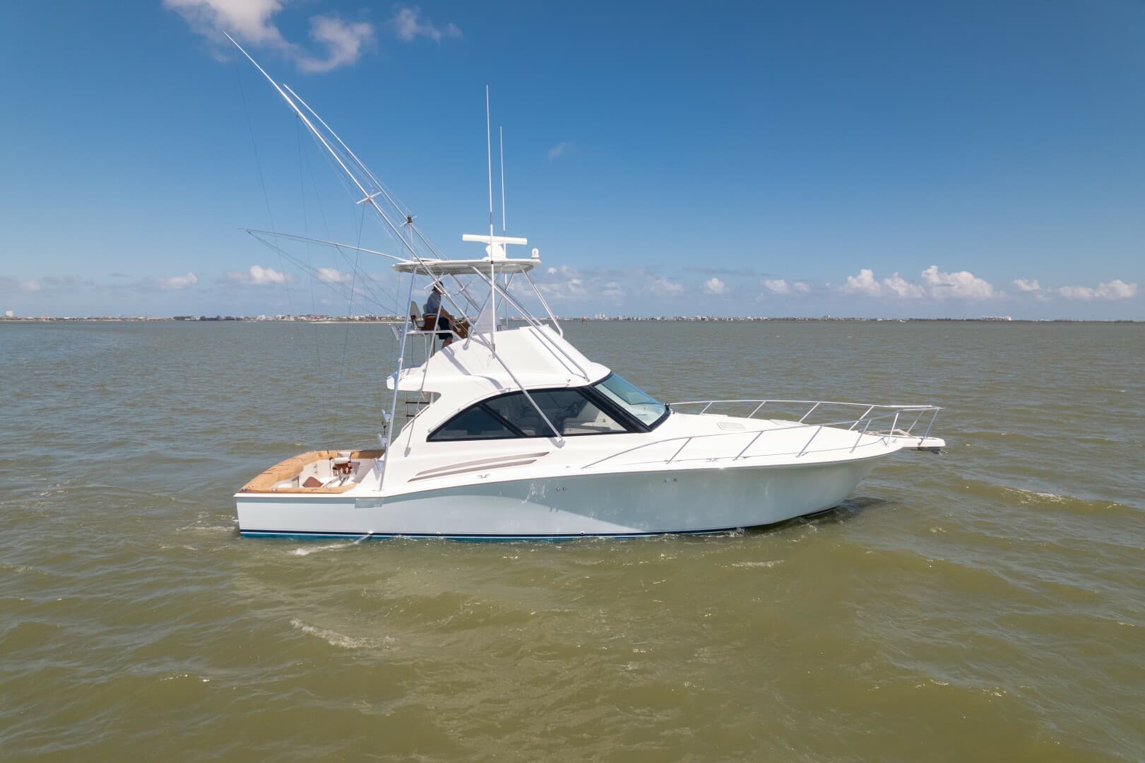 2018 Hatteras GT 45 X Flybridge — photo 1