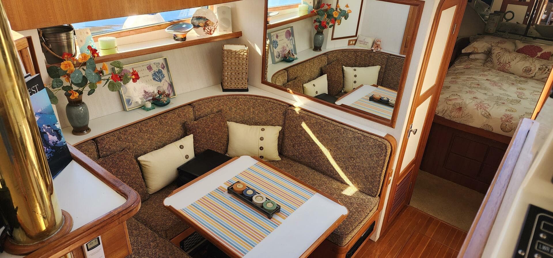 1988 Vantare 44 Aft Cabin — photo 15