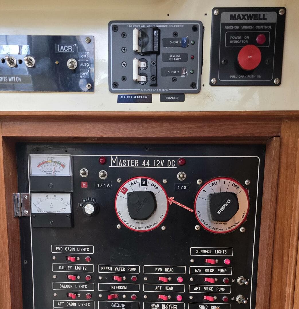 1988 Vantare 44 Aft Cabin — photo 12