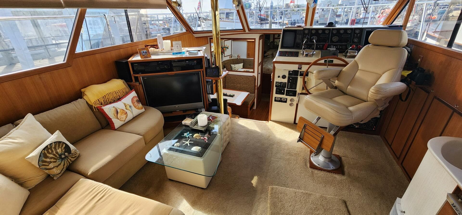 1988 Vantare 44 Aft Cabin — photo 7