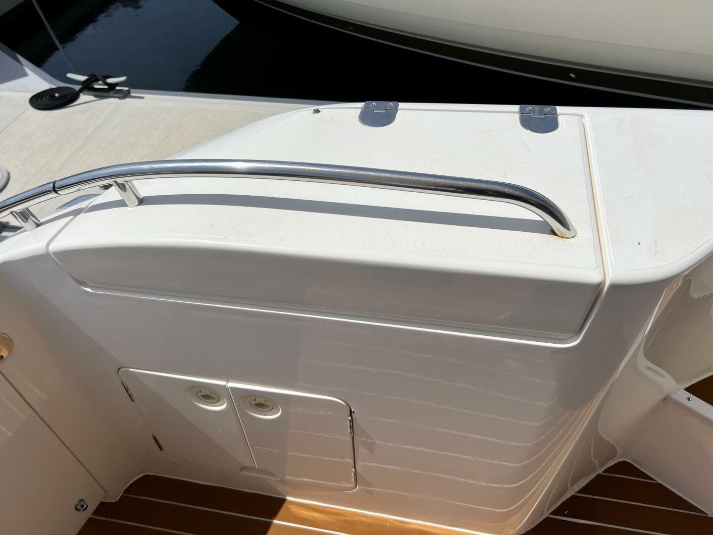 2000 Viking Princess 52 Flybridge — photo 32