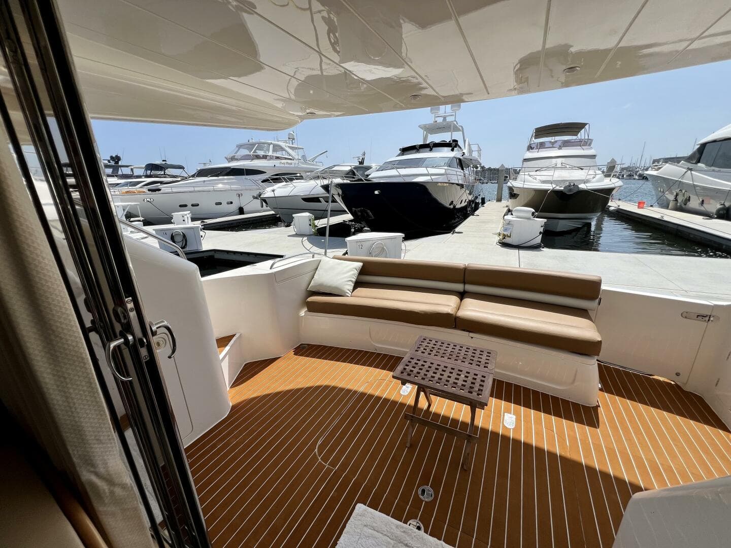 2000 Viking Princess 52 Flybridge — photo 17