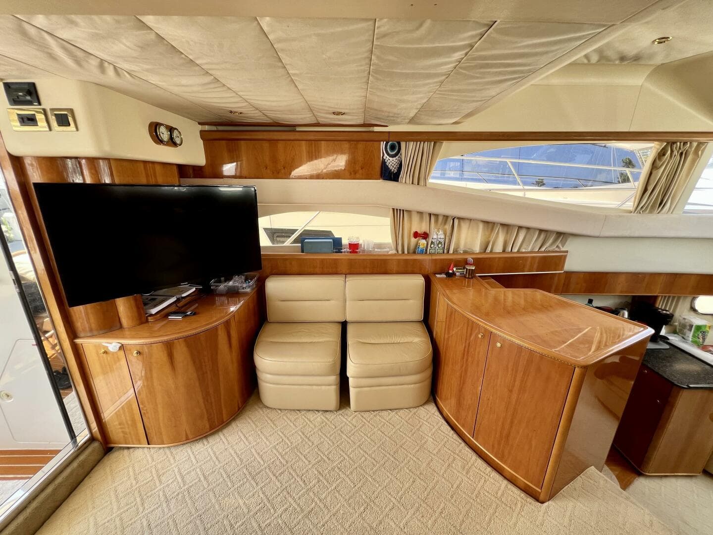 2000 Viking Princess 52 Flybridge — photo 46