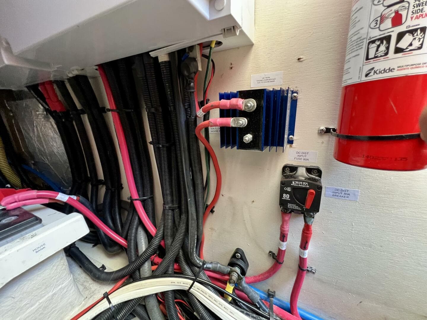 2000 Viking Princess 52 Flybridge — photo 69