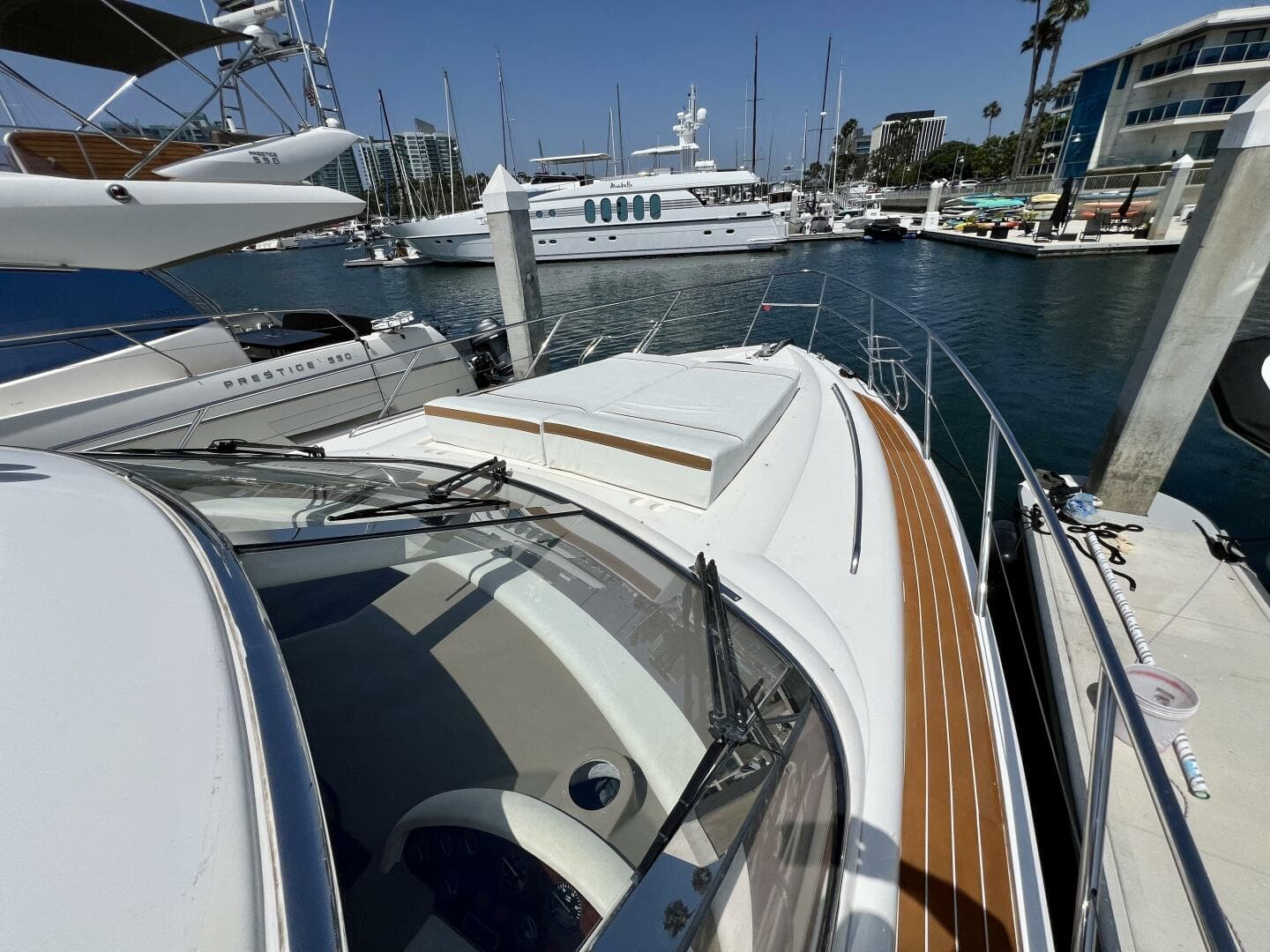 2000 Viking Princess 52 Flybridge — photo 21