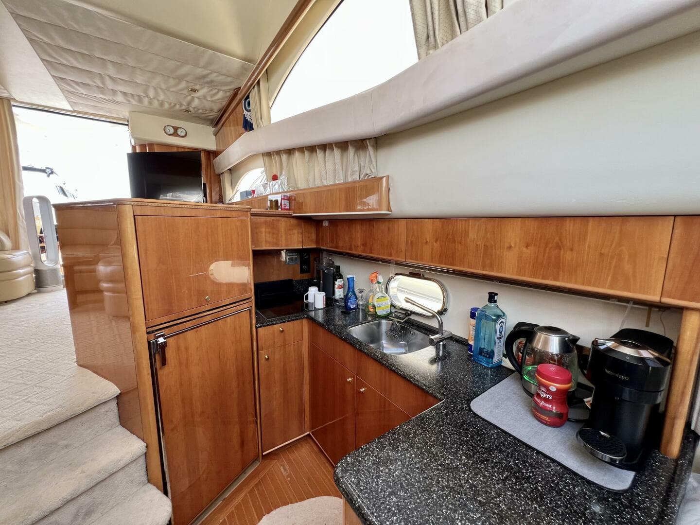 2000 Viking Princess 52 Flybridge — photo 56