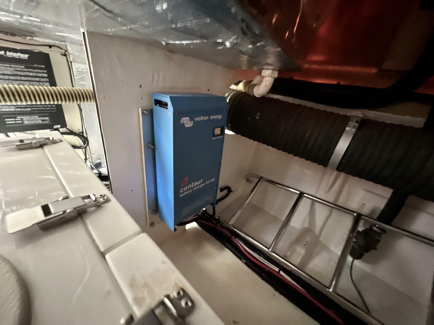 2000 Viking Princess 52 Flybridge — photo 68