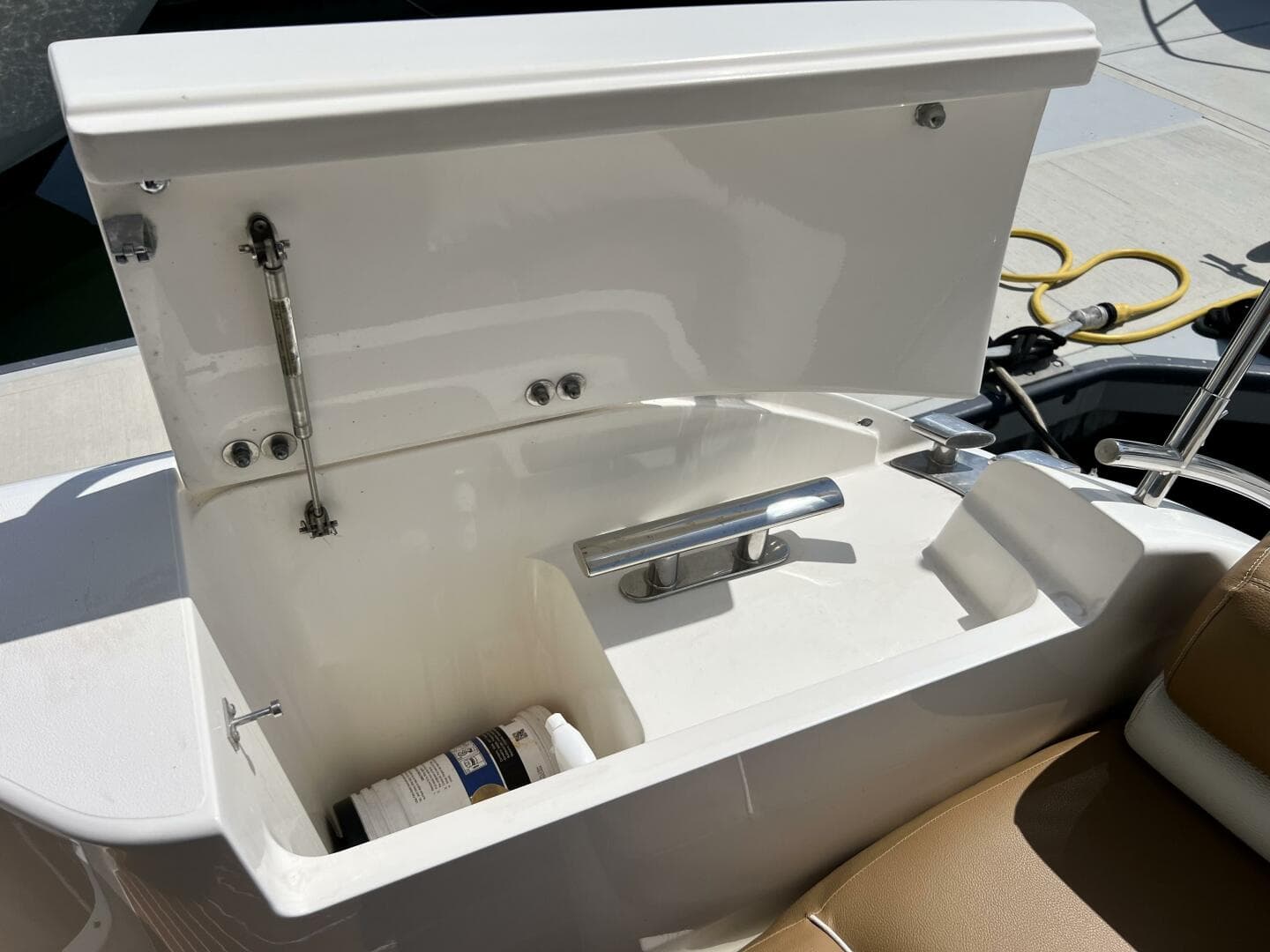 2000 Viking Princess 52 Flybridge — photo 26