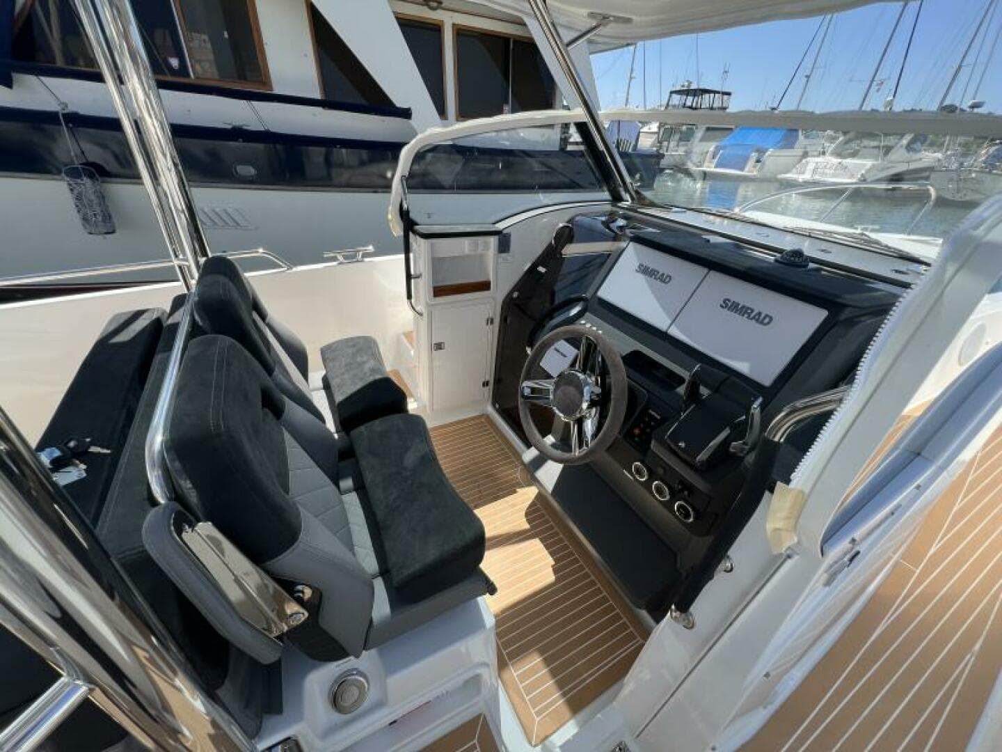 2024 Nimbus T9 — photo 12