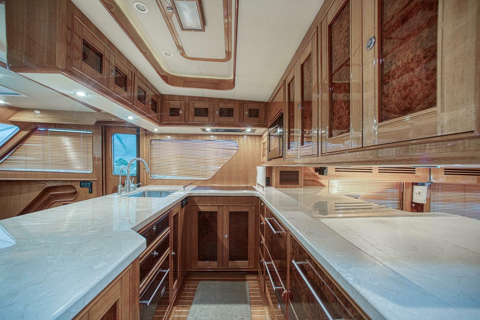 2009 Marlow Explorer 57E — photo 18