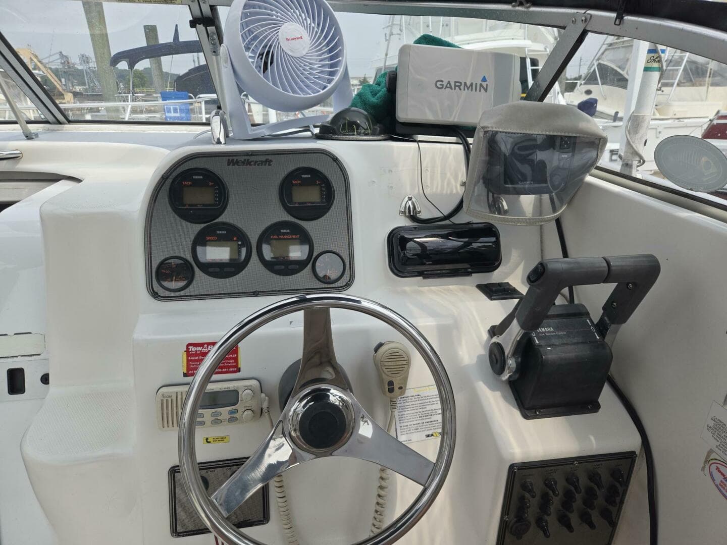 2000 Wellcraft 230 Coastal — photo 8