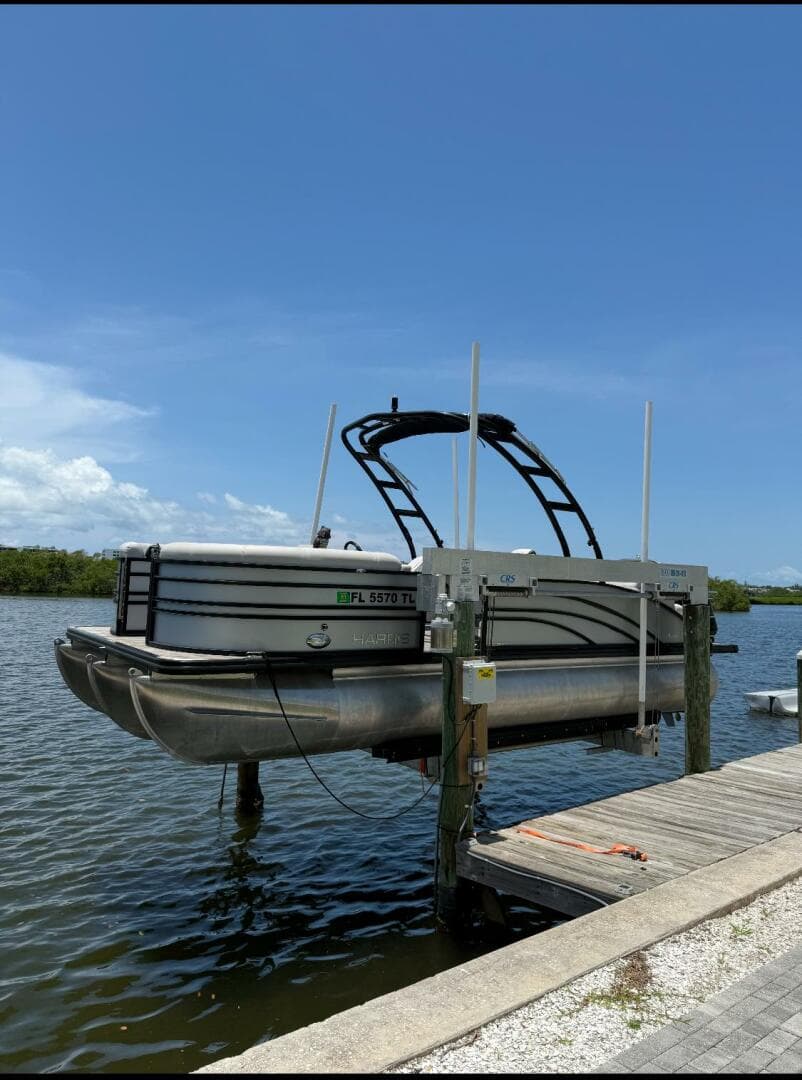 2023 Harris 230 Sunliner SE — photo 3