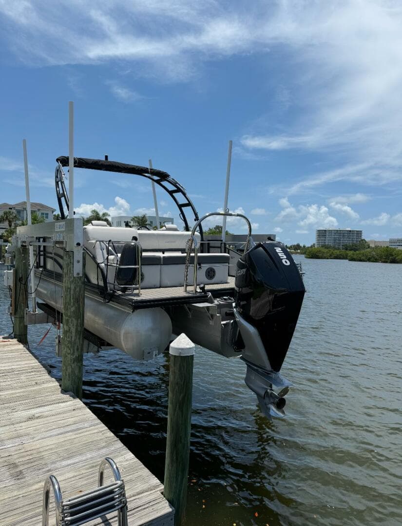 2023 Harris 230 Sunliner SE — photo 2