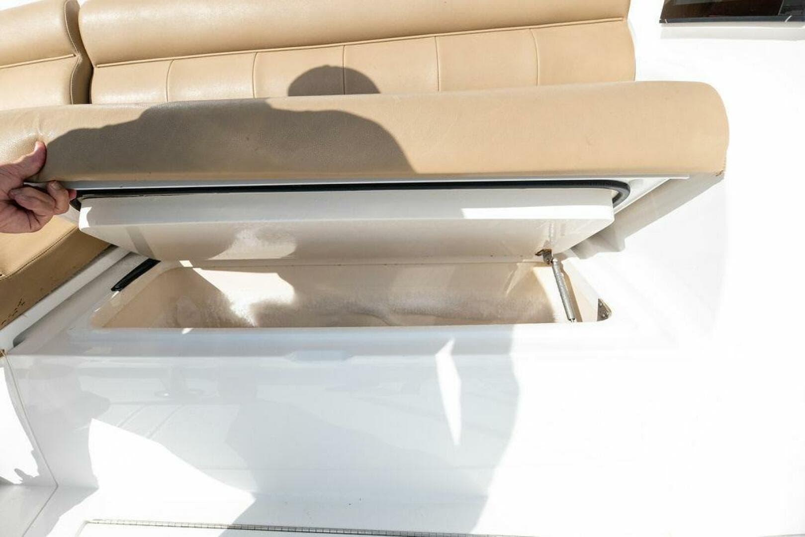 2018 Viking 44 Open — photo 20