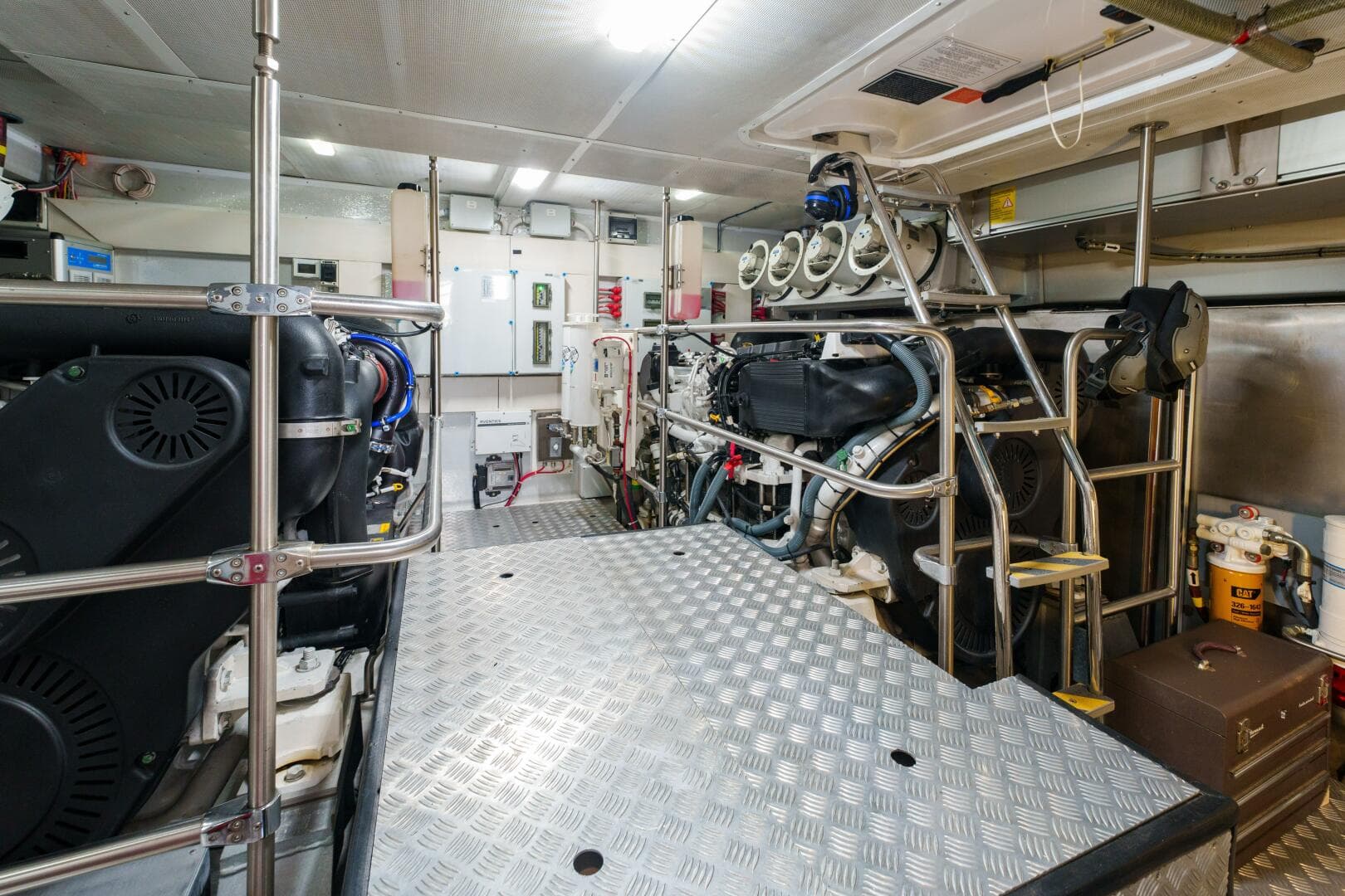 2020 Sirena 64 — photo 43