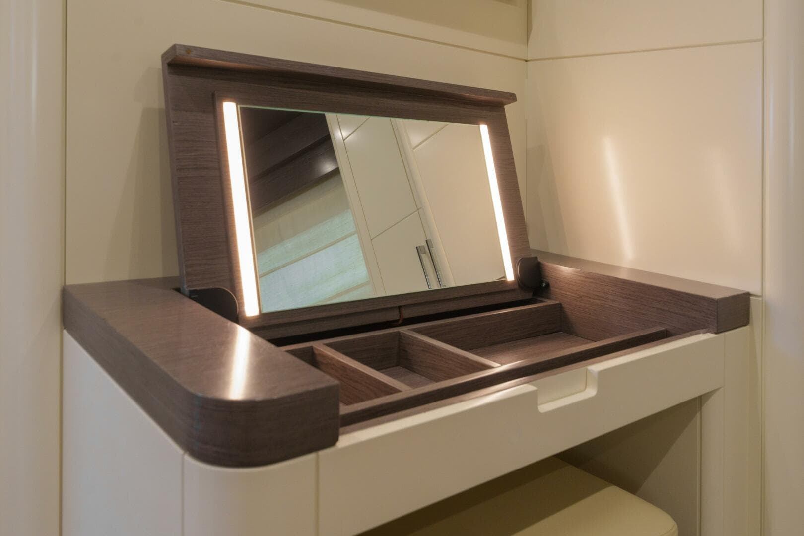 2020 Sirena 64 — photo 19