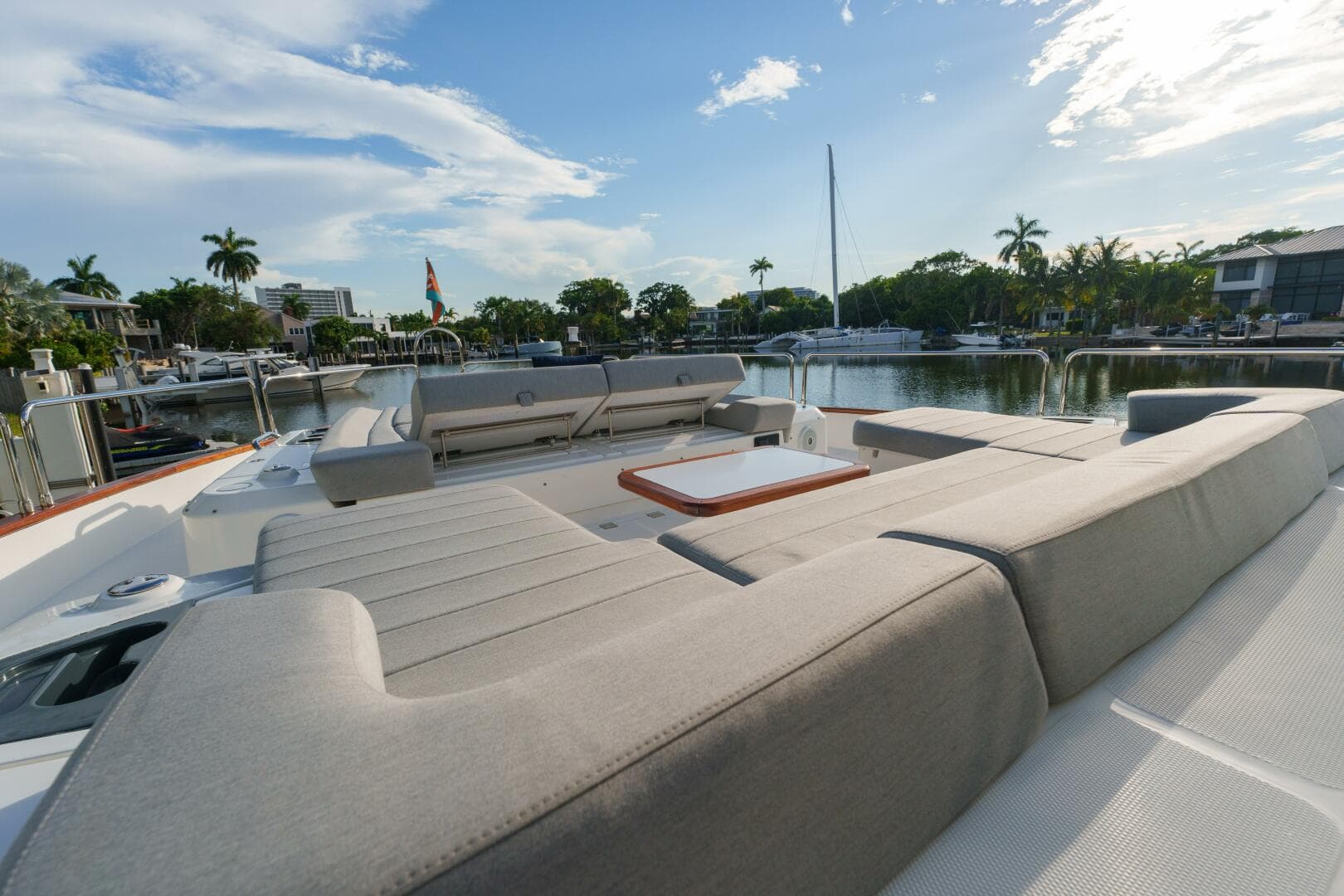 2020 Sirena 64 — photo 33