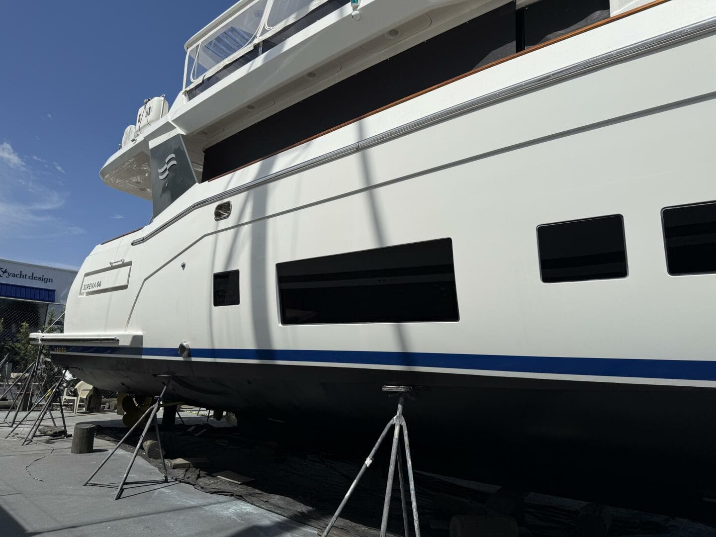 2020 Sirena 64 — photo 72