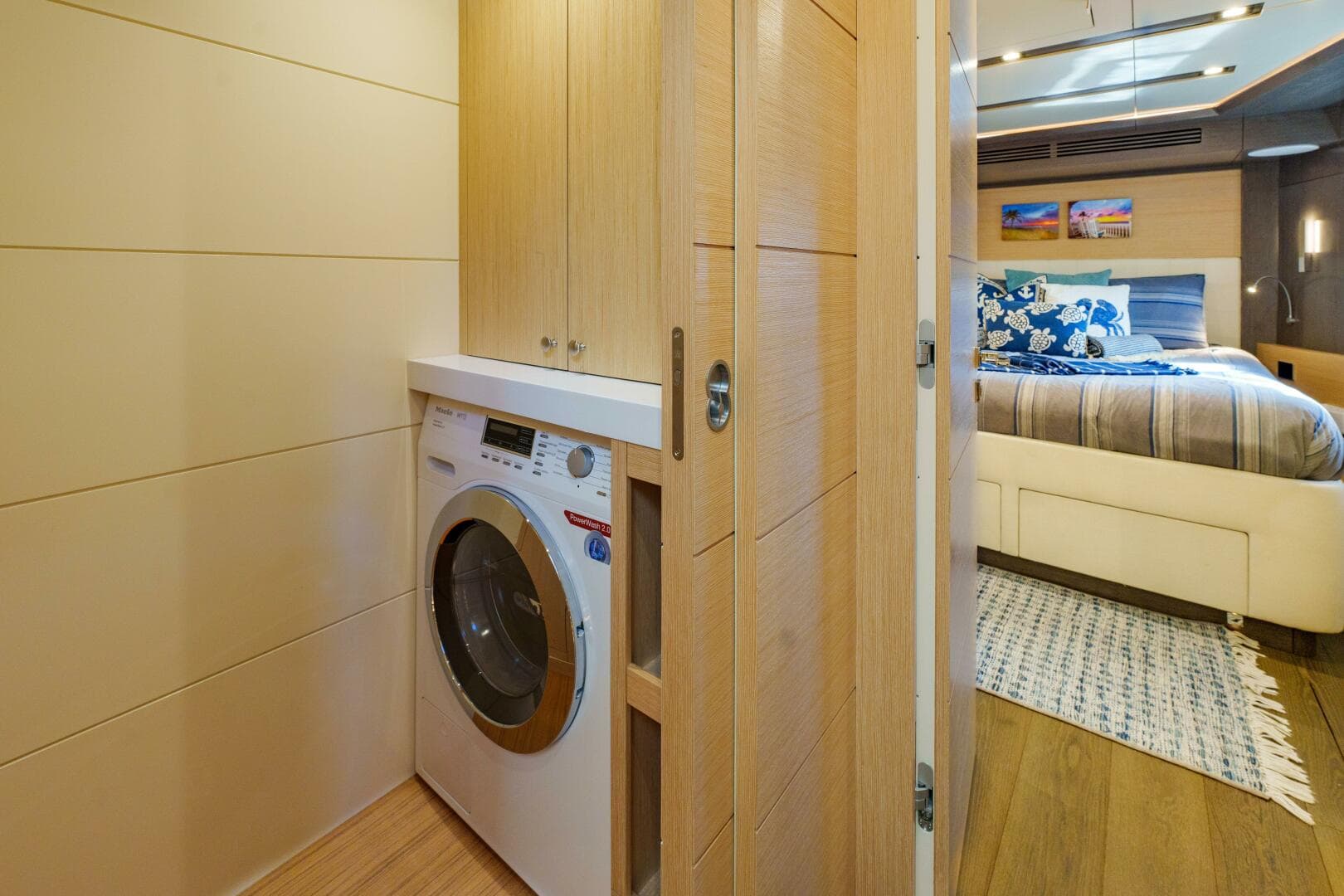 2020 Sirena 64 — photo 28