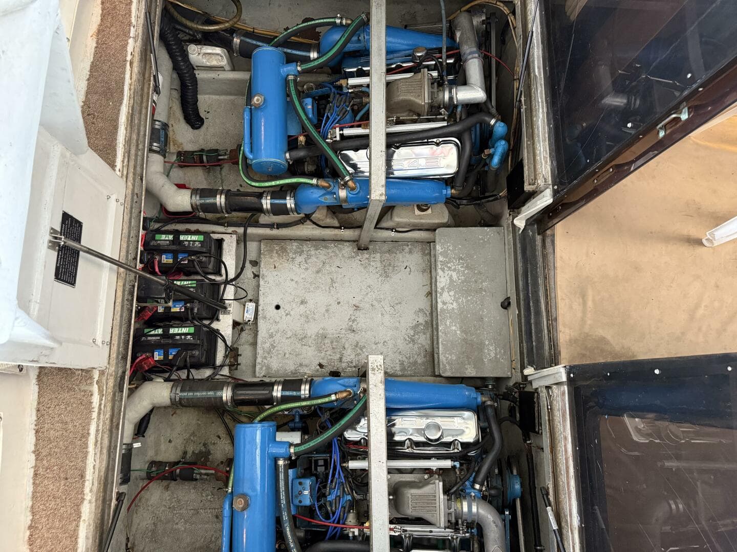 1984 Custom 38 Custom — photo 20