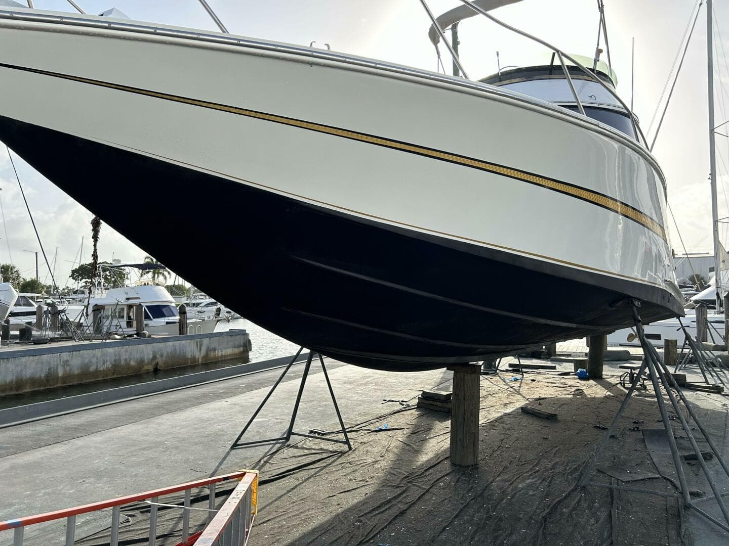 1984 Custom 38 Custom — photo 25