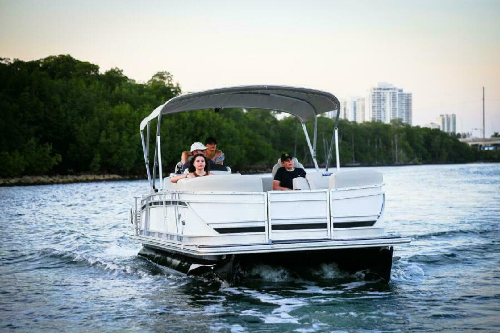 2025 Vision V24 — photo 11