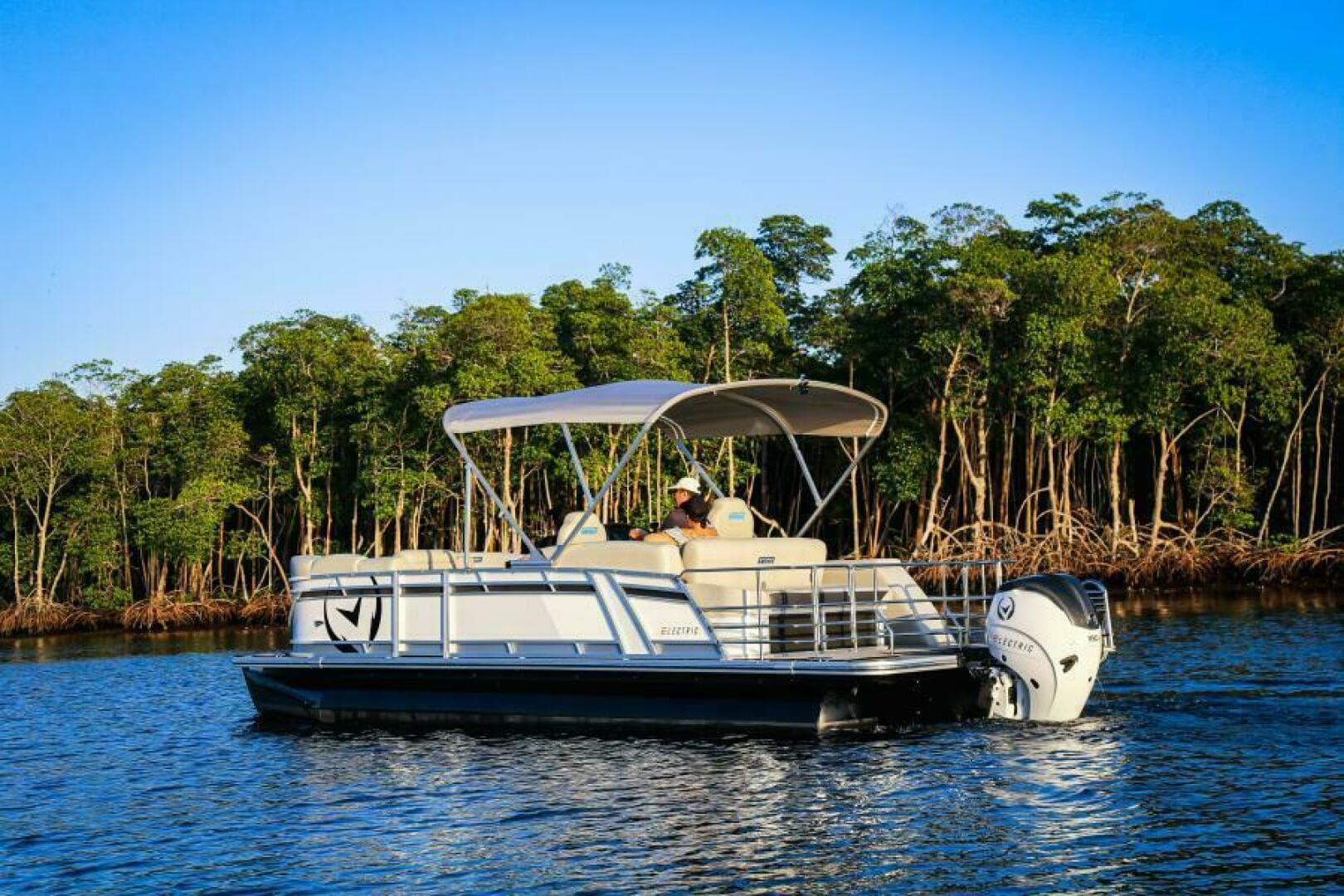 2025 Vision V24 — photo 7