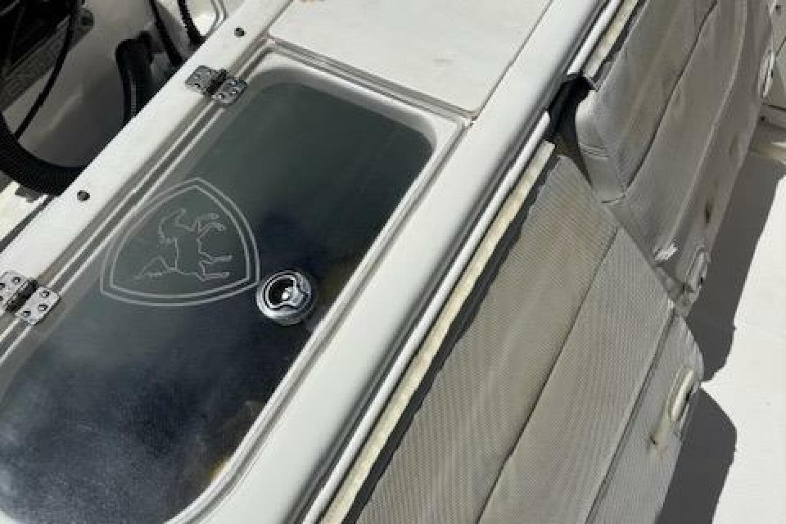 2018 Century 2600 Center Console — photo 35