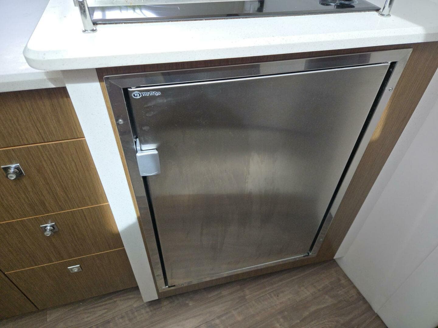 2016 Cruisers Yachts Cantius — photo 15