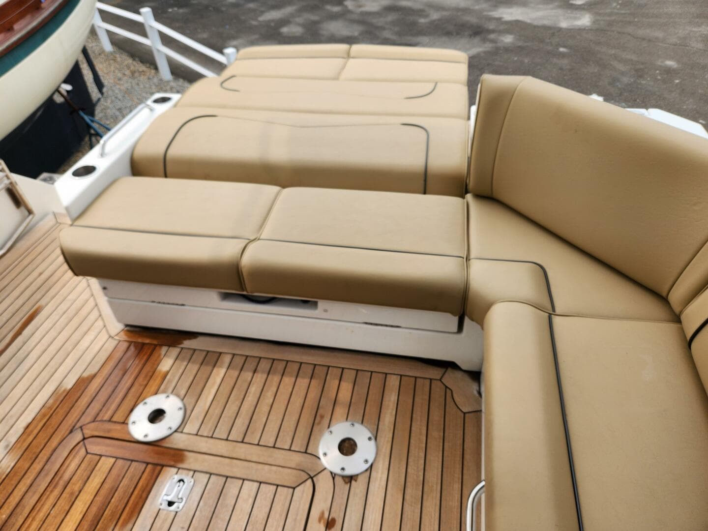 2016 Cruisers Yachts Cantius — photo 18