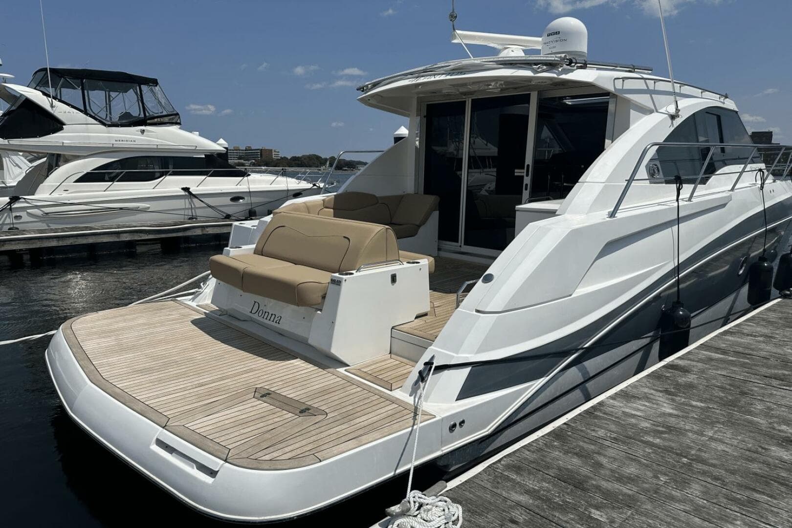 2016 Cruisers Yachts Cantius — photo 46