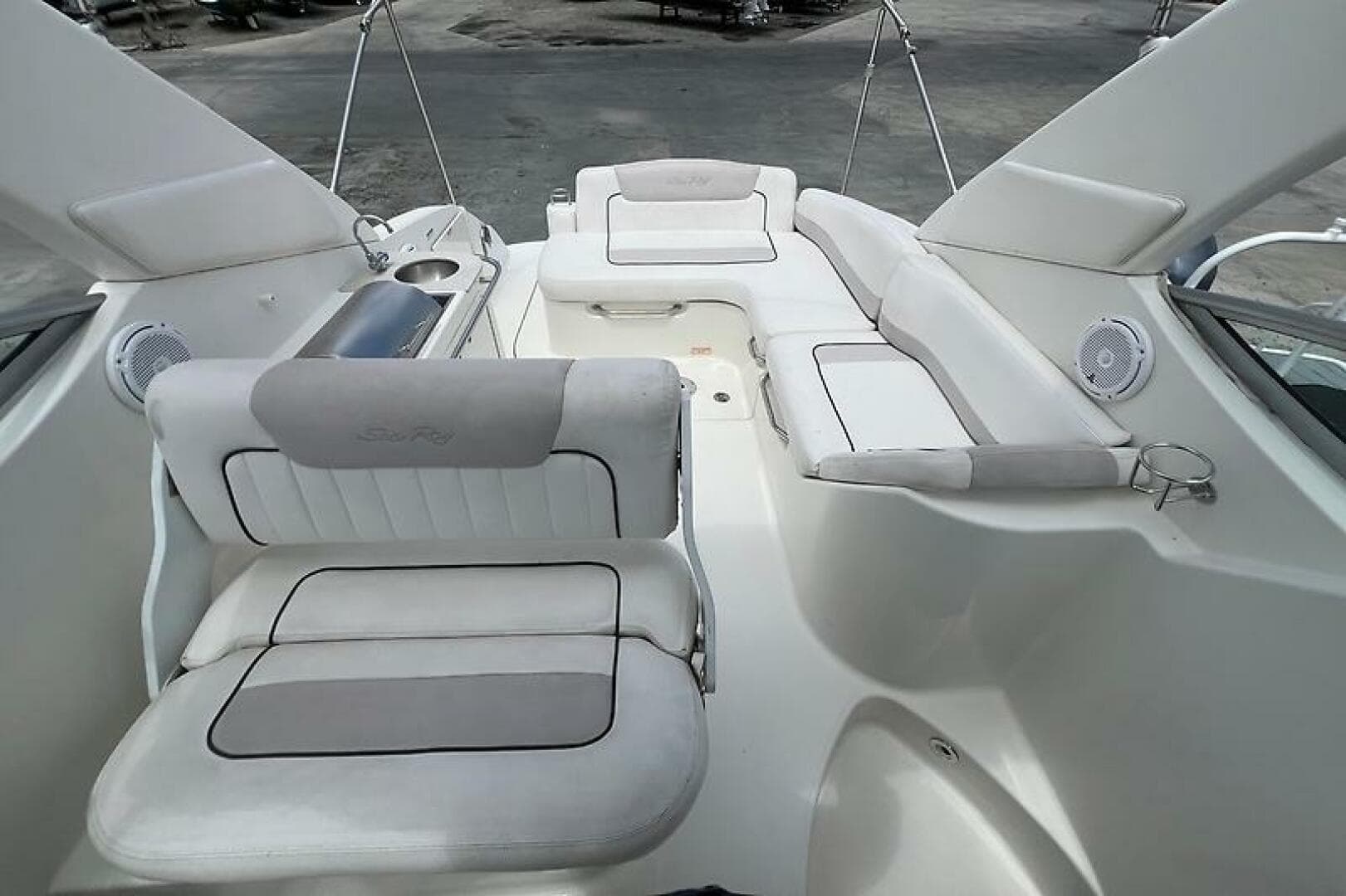 2011 Sea Ray 280 Sundancer — photo 10