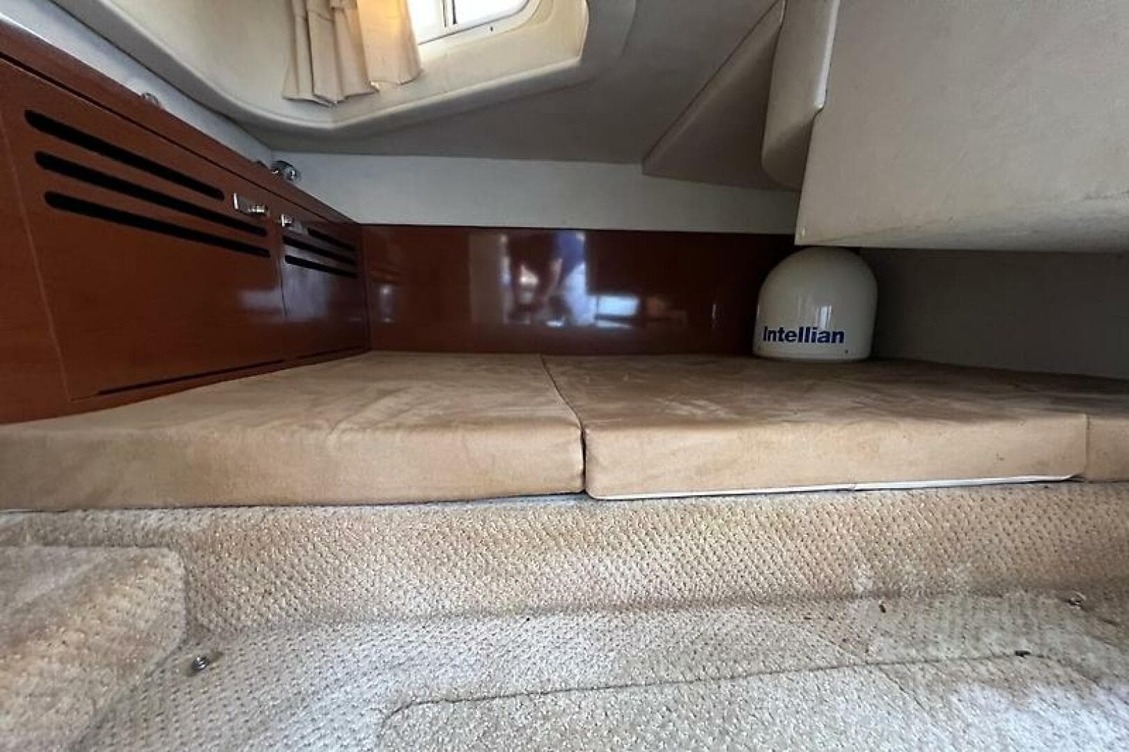 2011 Sea Ray 280 Sundancer — photo 19