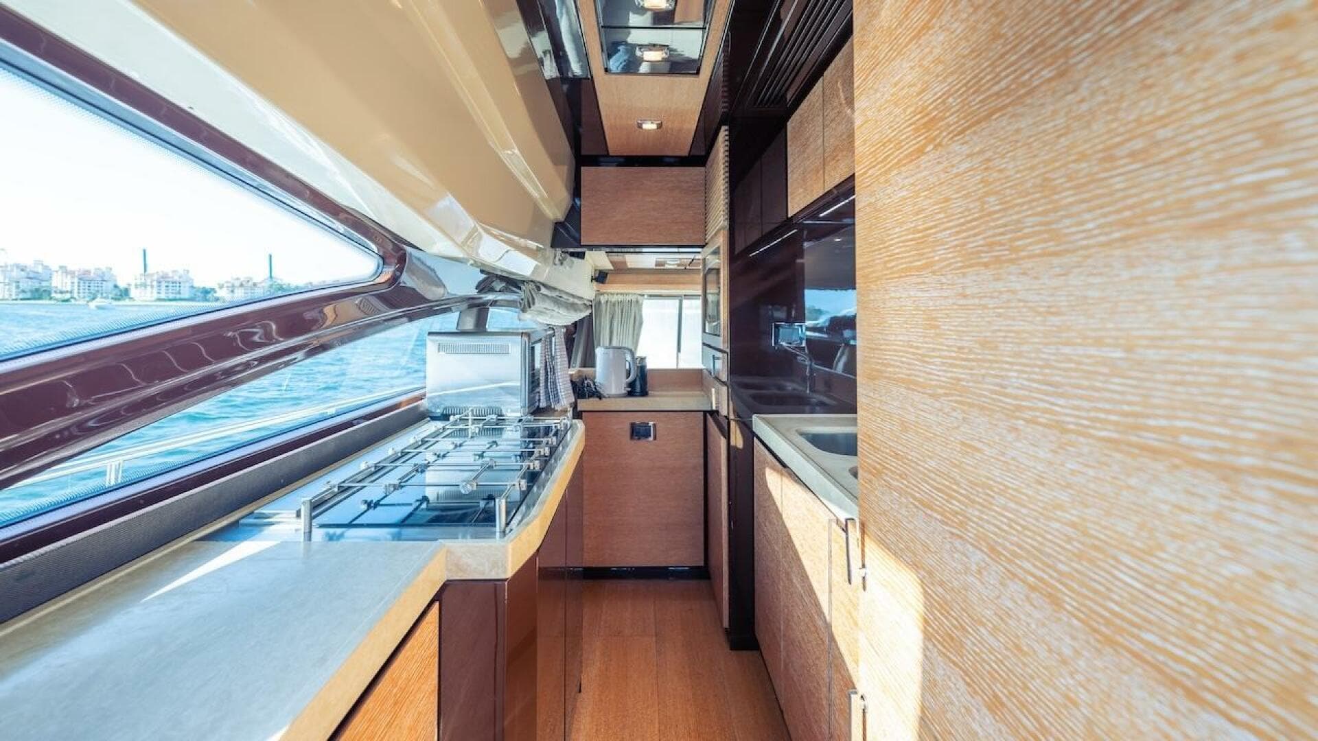 2012 Azimut Evolution — photo 64