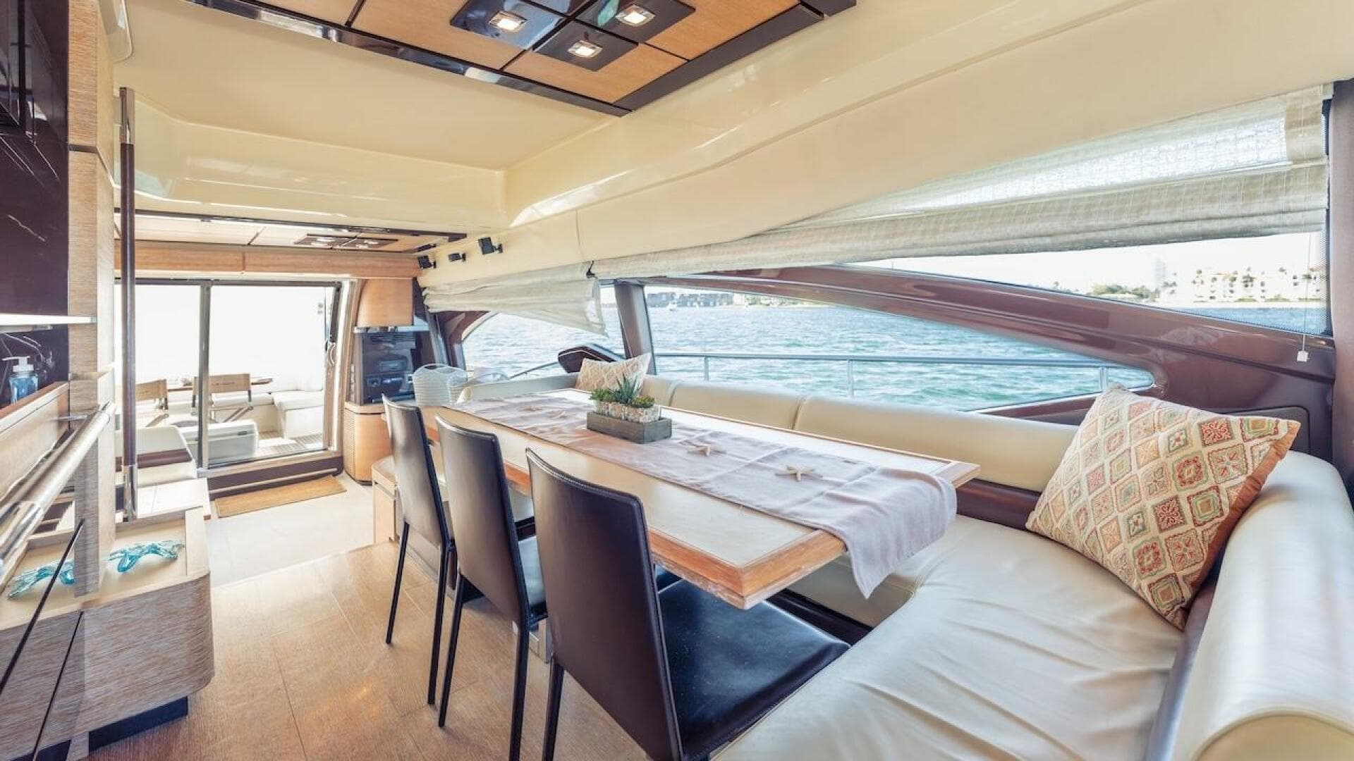 2012 Azimut Evolution — photo 58