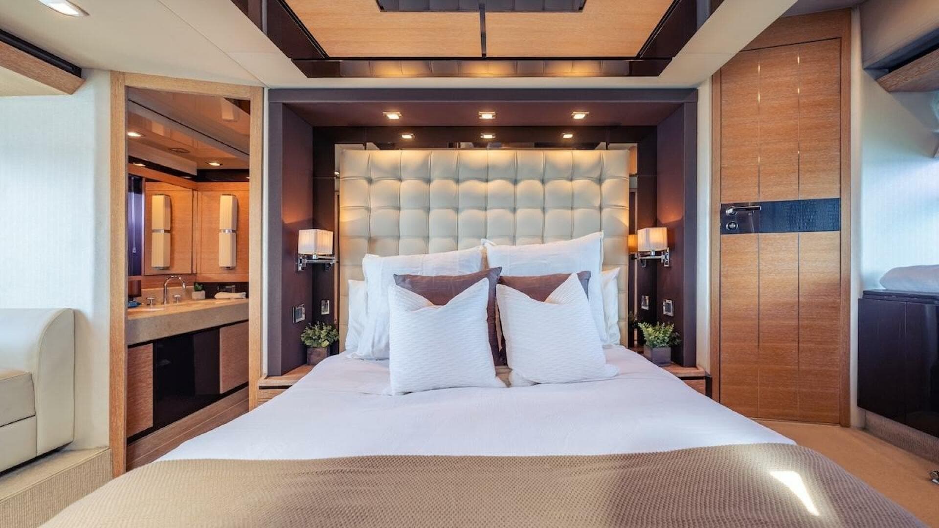 2012 Azimut Evolution — photo 49