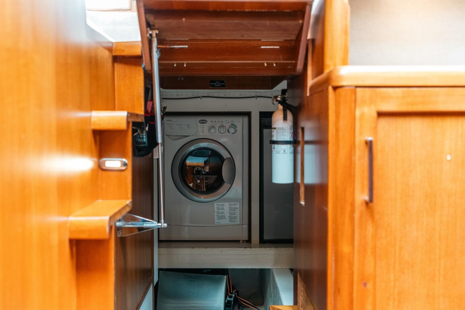 2011 Grand Banks Eastbay 46 SX — photo 19