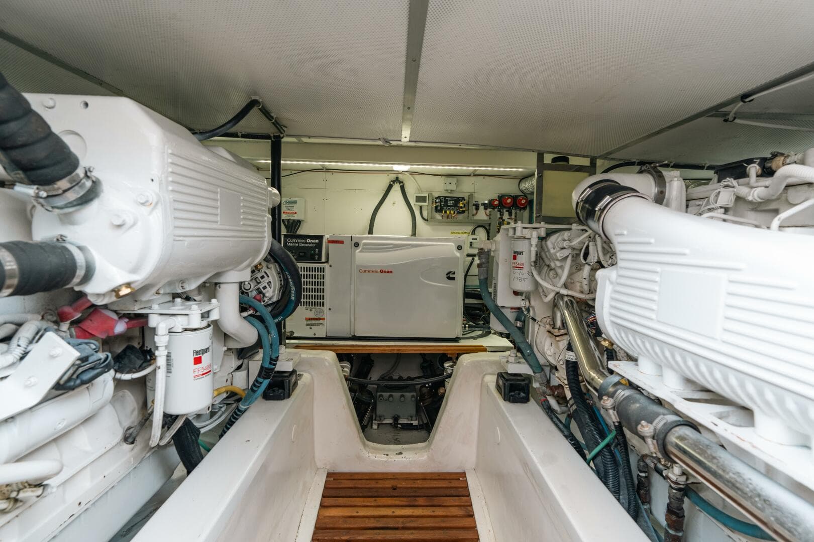 2011 Grand Banks Eastbay 46 SX — photo 27