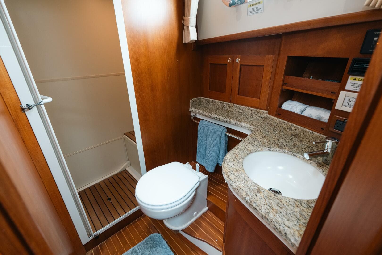 2011 Grand Banks Eastbay 46 SX — photo 14