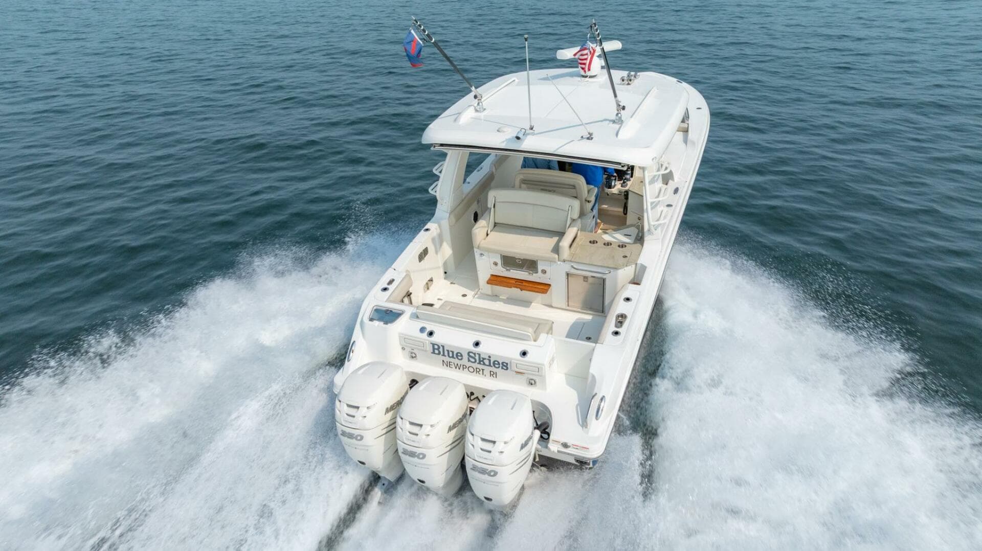 2019 Boston Whaler 350 EX Realm — photo 39