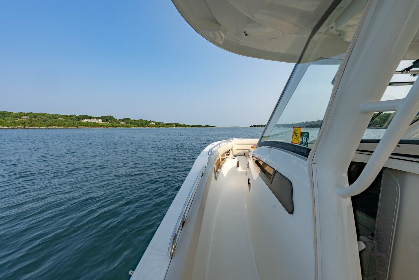 2019 Boston Whaler 350 EX Realm — photo 7